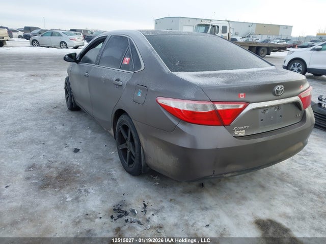 4T1BF1FKXFU928997 Toyota CAMRY LE