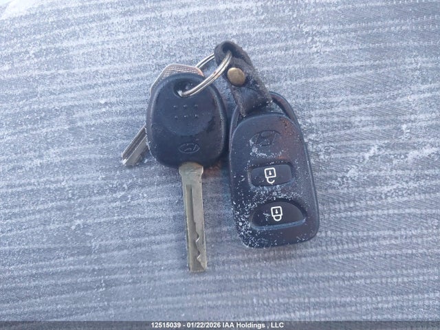 KMHCT4AE5HU190593 Hyundai ACCENT GL