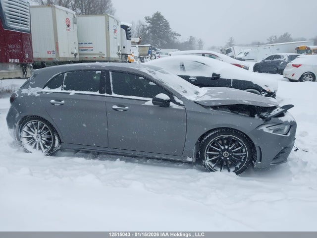 WDD3F4HB0LJ121852 Mercedes-Benz A 250 4matic