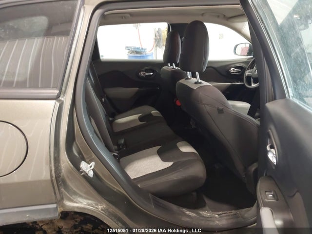 1C4PJLAB6EW287538 Jeep Cherokee Sport