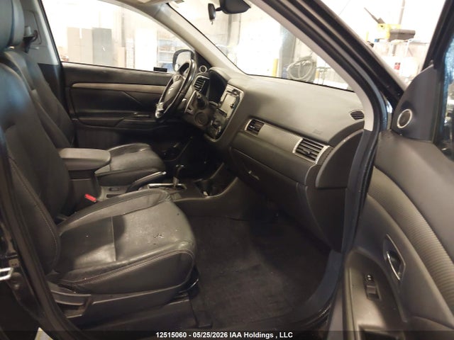 JA4JZ4AX3EZ604815 Mitsubishi OUTLANDER GT
