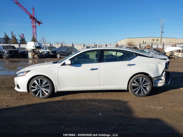 1N4BL4FW0NN353843 Nissan Altima 2.5 Platinum