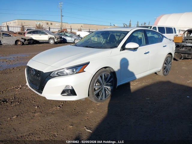 1N4BL4FW0NN353843 Nissan Altima 2.5 Platinum