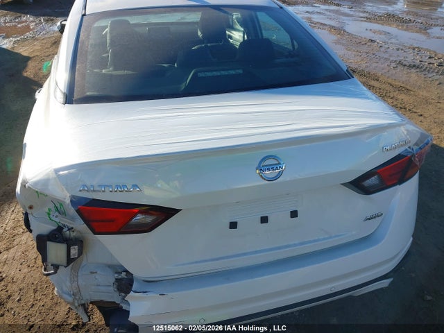 1N4BL4FW0NN353843 Nissan Altima 2.5 Platinum