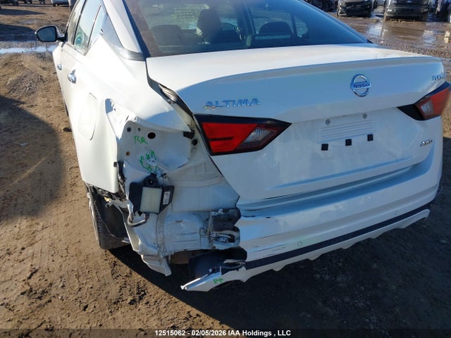 1N4BL4FW0NN353843 Nissan Altima 2.5 Platinum