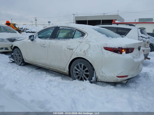 JM1BPACM5S1791017 Mazda 3 Preferred