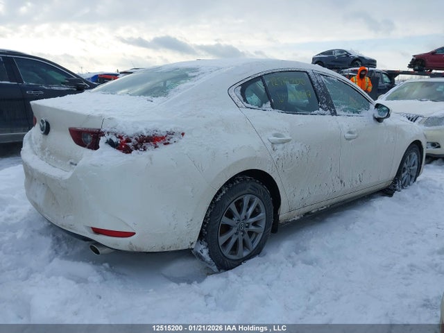 JM1BPACM5S1791017 Mazda 3 Preferred