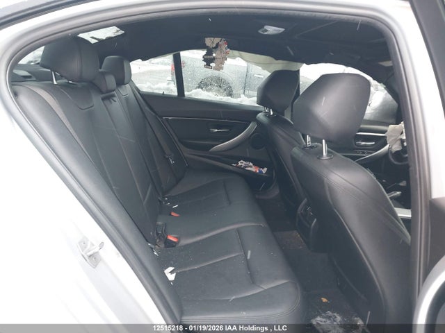 WBA8D9C50JEM32625 BMW 330 XI
