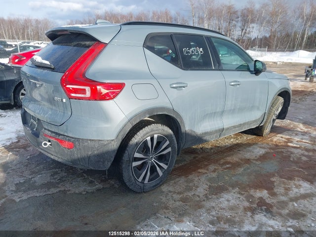 YV4L12UW2P2077520 Volvo Xc40 B5 Plus Dark Theme