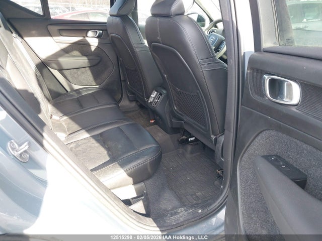 YV4L12UW2P2077520 Volvo Xc40 B5 Plus Dark Theme