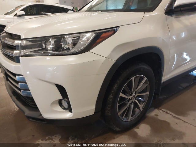 5TDJZRFH9KS579646 Toyota Highlander Xle
