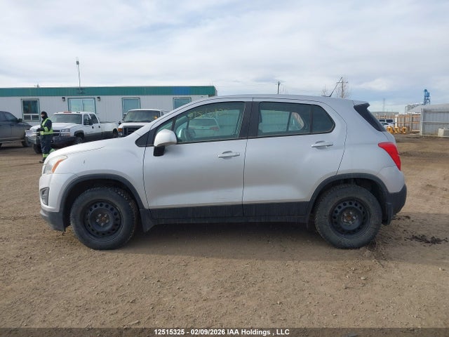 3GNCJKSB3FL194241 Chevrolet TRAX LS