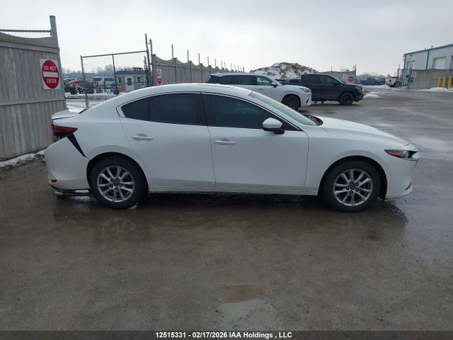 3MZBPADMXKM103057 Mazda MAZDA3