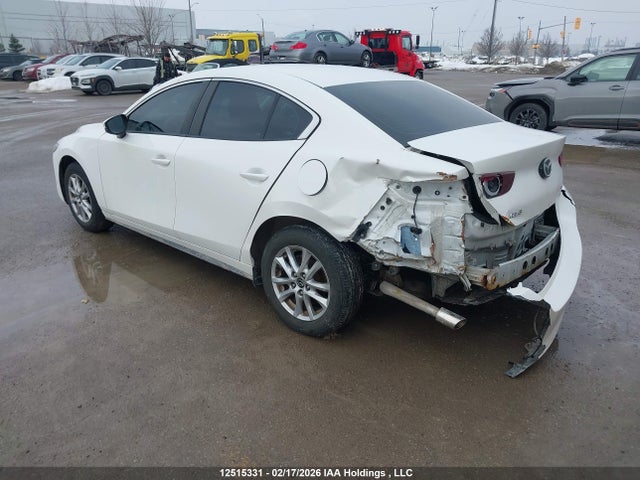 3MZBPADMXKM103057 Mazda MAZDA3