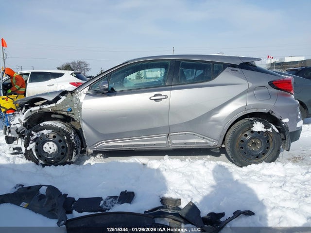 12515344 :رقم المزاد ، NMTKHMBX0KR084600 vin ، 2019 Toyota C-hr Xle مزاد بيع