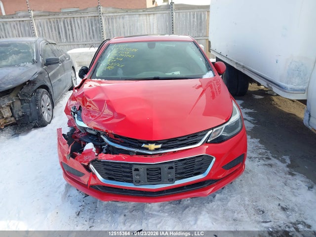 1G1BE5SM0J7141143 Chevrolet Cruze