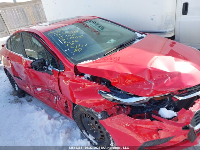 1G1BE5SM0J7141143 Chevrolet Cruze