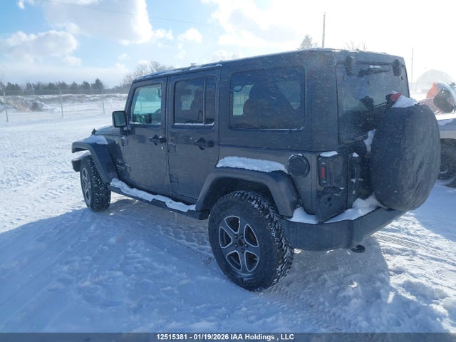 1C4BJWEG4JL885320 Jeep Wrangler Unlimited Sahara