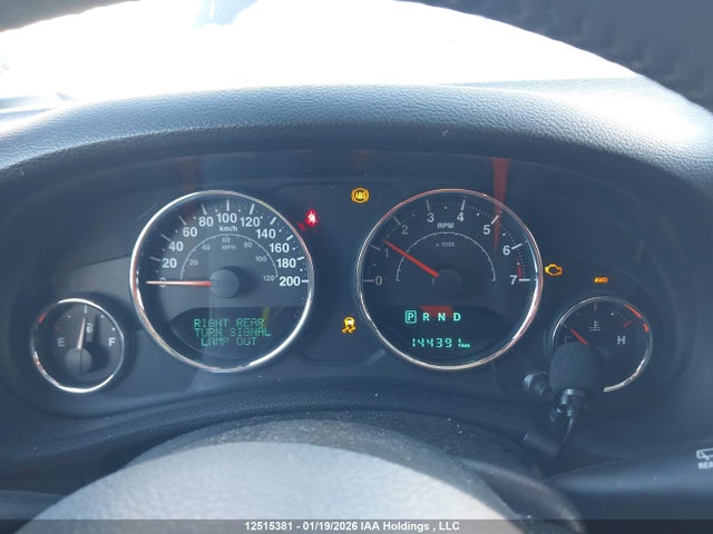 1C4BJWEG4JL885320 Jeep Wrangler Unlimited Sahara