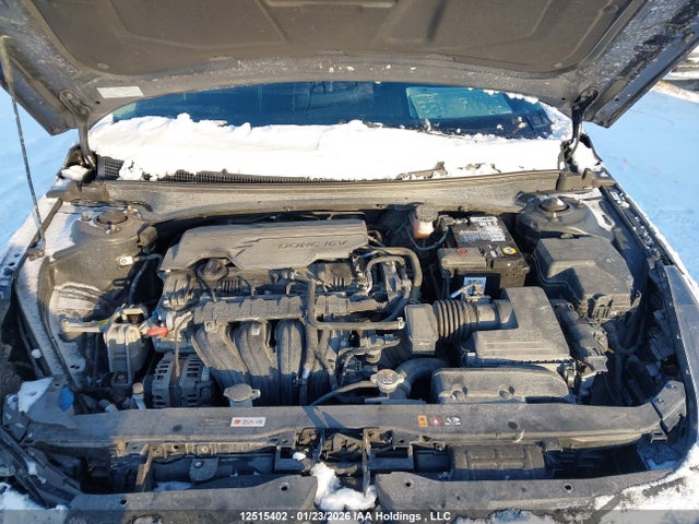 KMHLM4AG8MU076130 Hyundai Elantra Preferred Ivt With Sun And Tech Package