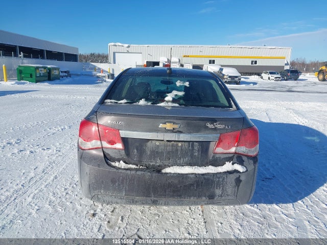 1G1PE5SBXF7253119 Chevrolet Cruze 2lt