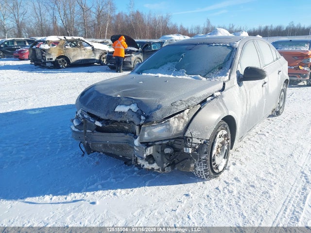 1G1PE5SBXF7253119 Chevrolet Cruze 2lt
