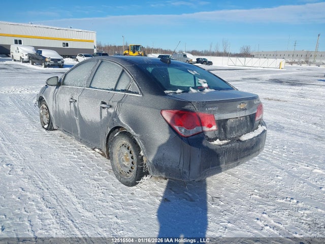 1G1PE5SBXF7253119 Chevrolet Cruze 2lt