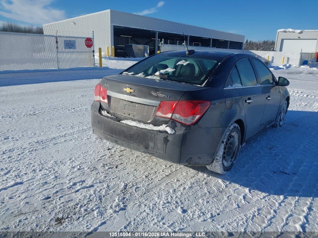 1G1PE5SBXF7253119 Chevrolet Cruze 2lt
