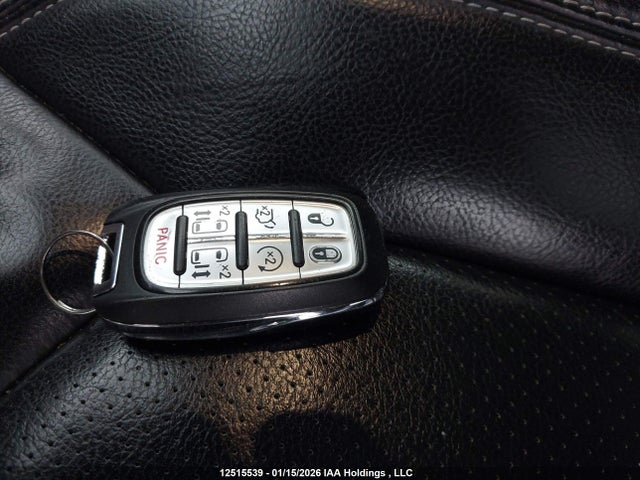 2C4RC3BG0NR214073 Chrysler Pacifica Touring L