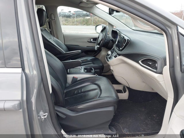 2C4RC3BG0NR214073 Chrysler Pacifica Touring L