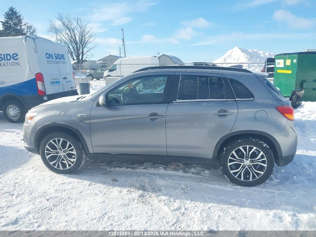 JA4AJ4AW8HZ607910 Mitsubishi Rvr Se Limited/gt