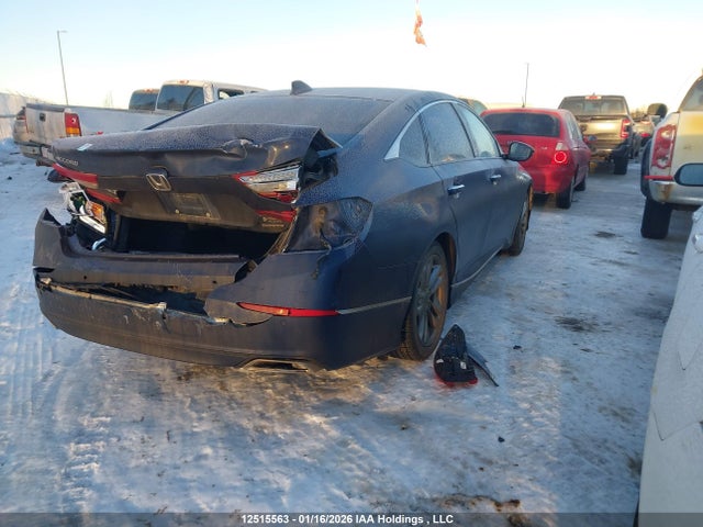 1HGCV1F97JA805775 Honda Accord Touring