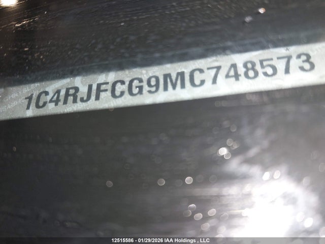 1C4RJFCG9MC748573 Jeep Grand Cherokee Overland