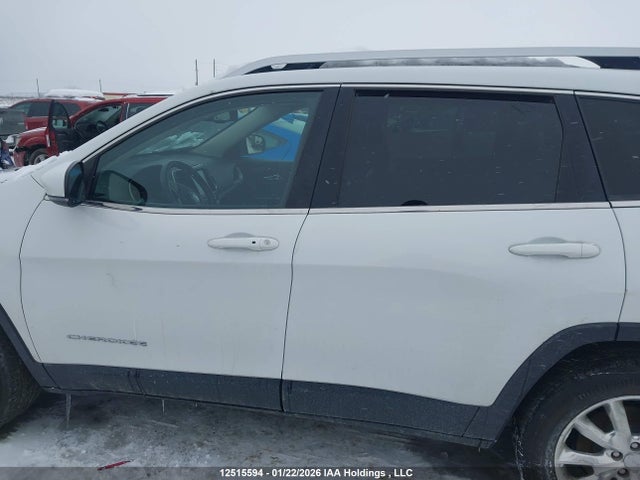 1C4PJMDS2FW568271 Jeep Cherokee