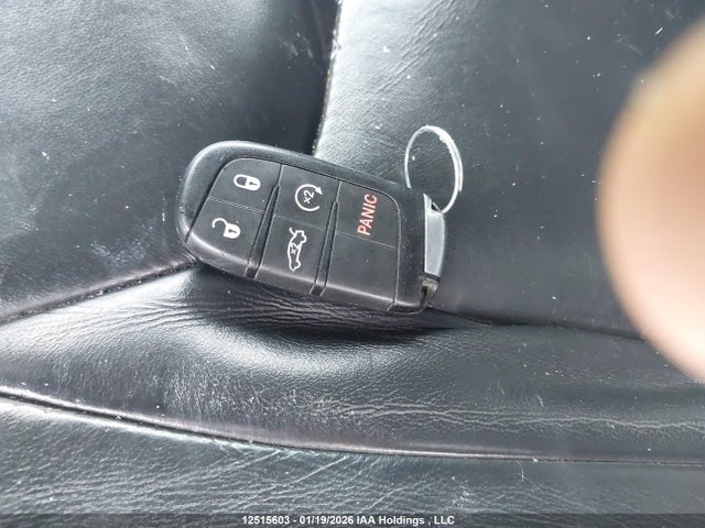 2C3CCAAG6FH813857 Chrysler 300 Touring