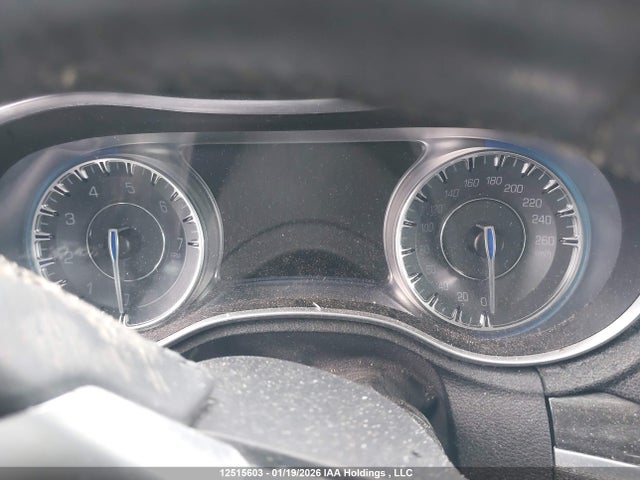 2C3CCAAG6FH813857 Chrysler 300 Touring