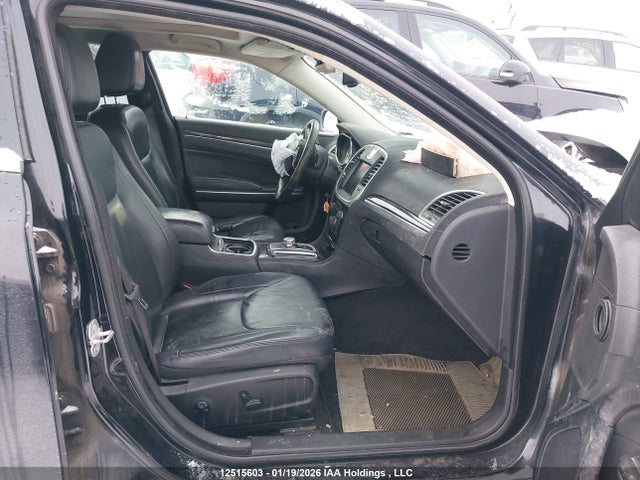 2C3CCAAG6FH813857 Chrysler 300 Touring