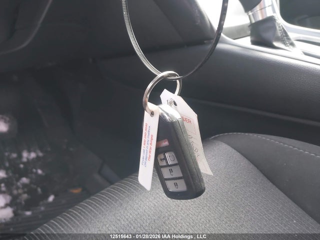 1HGCV1F13KA801136 Honda Accord