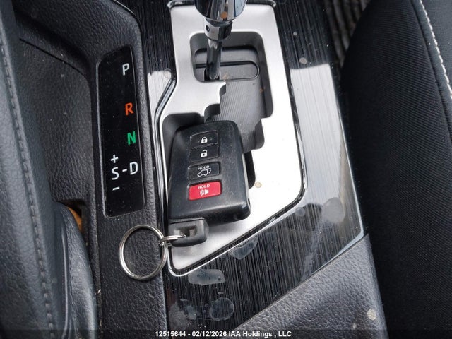 2T3WFREV2JW436900 Toyota Rav4 Adventure/xle