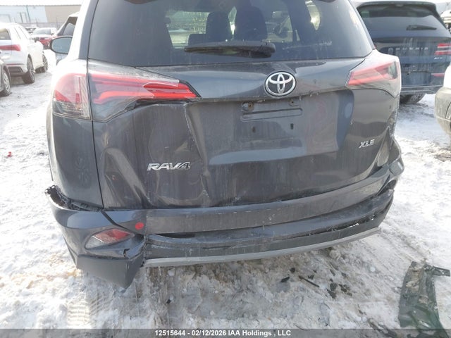 2T3WFREV2JW436900 Toyota Rav4 Adventure/xle