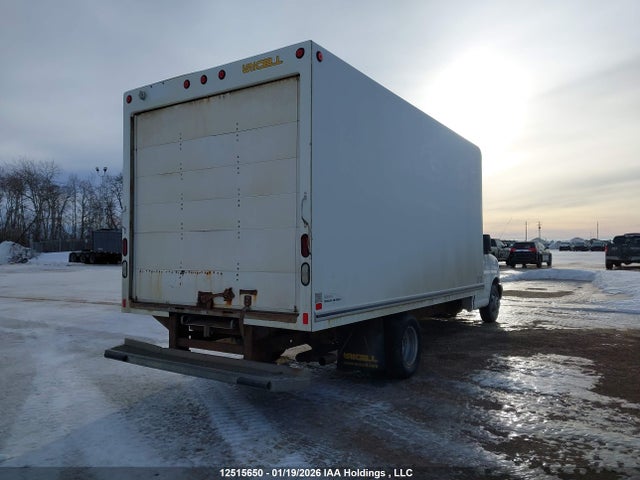 1GD374CG7F1193271 GMC Savana Cutaway 3500 1wt