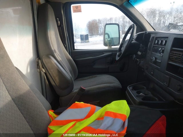 1GD374CG7F1193271 GMC Savana Cutaway 3500 1wt