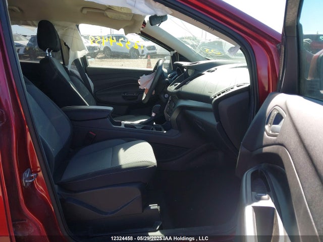 1FMCU9GD8HUD79022 Ford ESCAPE SE