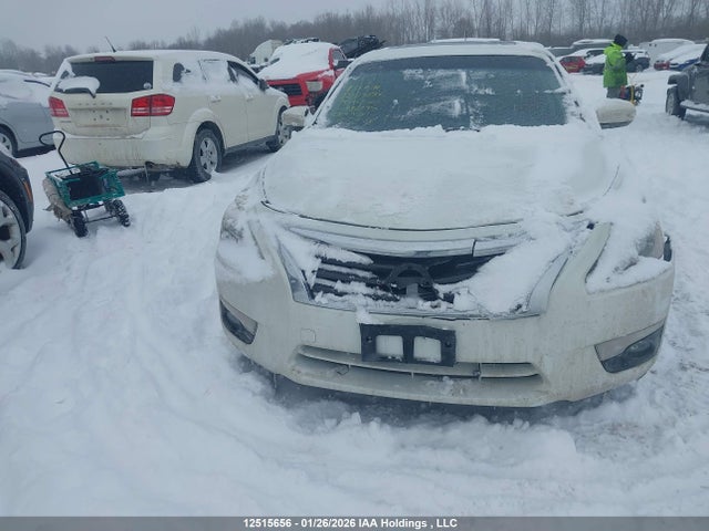 Nissan Altima 2015 1N4AL3AP1FN906037 Image 12