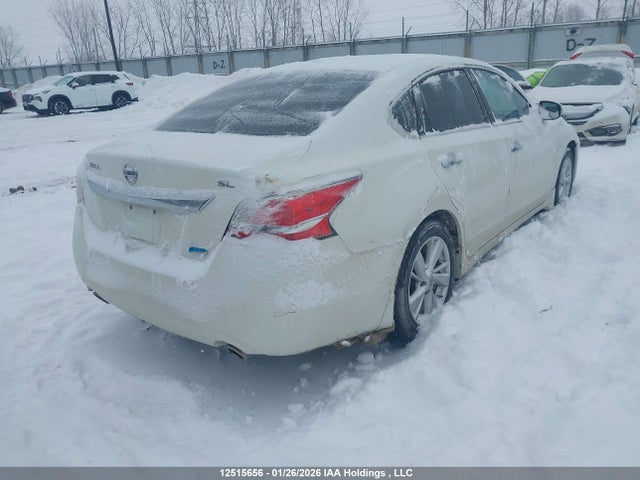 Nissan Altima 2015 1N4AL3AP1FN906037 Image 4