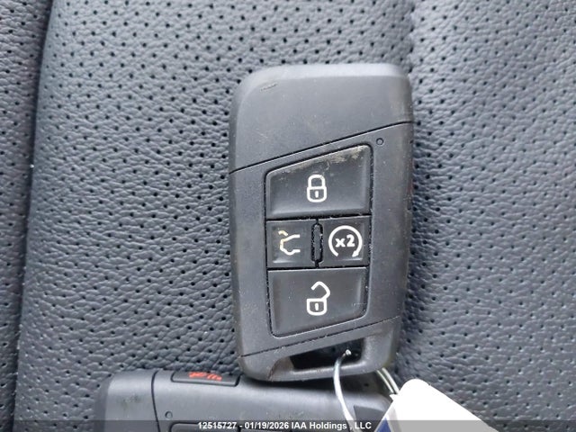 Volkswagen Taos Highline 2025 3VV4C7B2XSM049952 Image 11