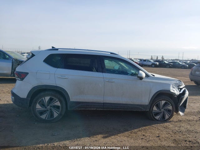 Volkswagen Taos Highline 2025 3VV4C7B2XSM049952 Image 13