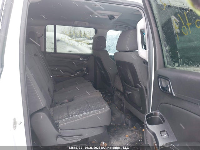 2015 Chevrolet Suburban C1500 მანქანა იყიდება აუქციონზე, vin: 1GNSC5EC4FR246769, აუქციონის ნომერი: 12515772