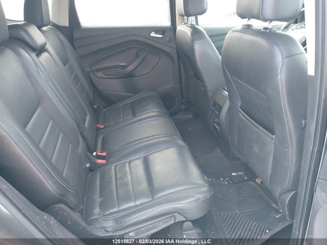 1FMCU9J91GUC70419 Ford Escape Titanium