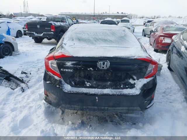 Honda Civic 2018 2HGFC2E28JH004304 Image 17